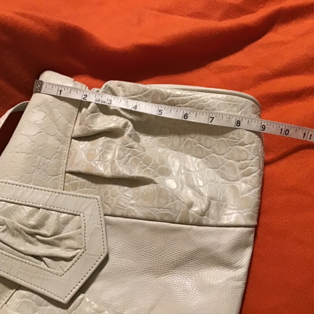 Fifth Avenue Handbag Vintage Cream Winter White - Picture 9 of 9